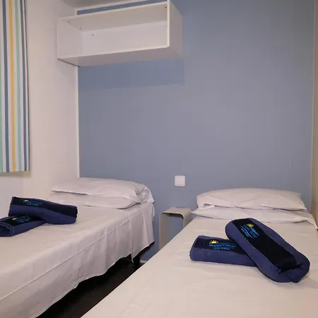 Campsite Happy Camp Mobile Homes In Villaggio Turistico Internazionale Eden San Felice del Benaco