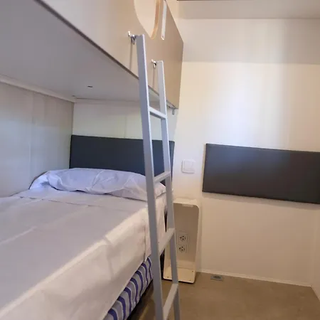 Happy Camp Mobile Homes In Villaggio Turistico Internazionale Eden Campsite San Felice del Benaco